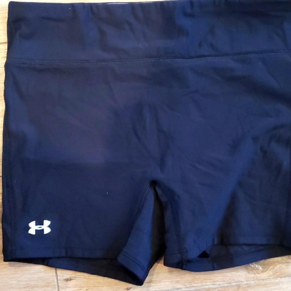 under armour shorts black
